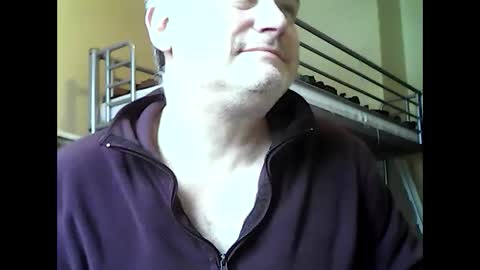 englishguysurrey online show from January 2025 12:57:02 PM
