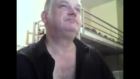 englishguysurrey online show from September 2025 08:33:02 PM