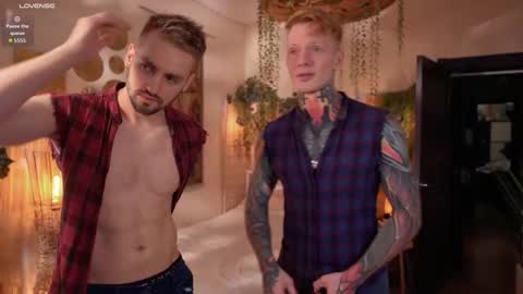 Snapshot of enjohnny chatting on October 2025 05:39:01 PM Johnny online show from October 2025 05:39:01 PM