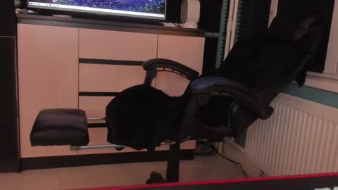 Enker online show from February 2025 02:51:01 AM