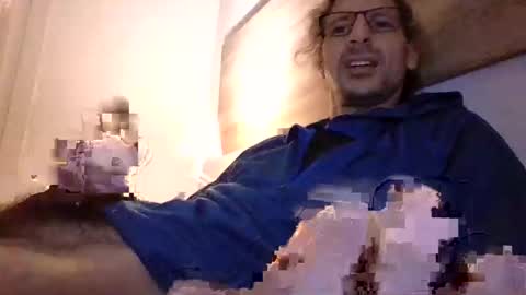 Snapshot of enri222 chatting on February 2025 12:39:02 PM rineking online show from February 2025 12:39:02 PM