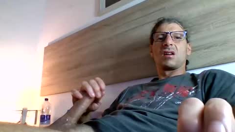 Snapshot of enri222 chatting on October 2025 10:50:01 PM rineking online show from October 2025 10:50:01 PM