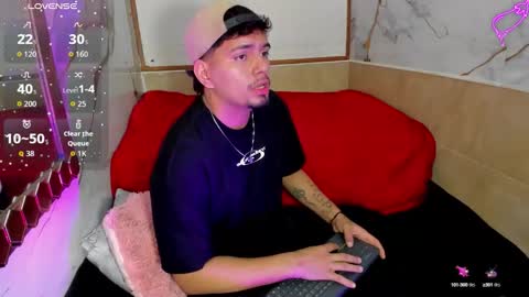 Snapshot of enrique_villa23 chatting on October 2025 12:23:02 PM enrique online show from October 2025 12:23:02 PM