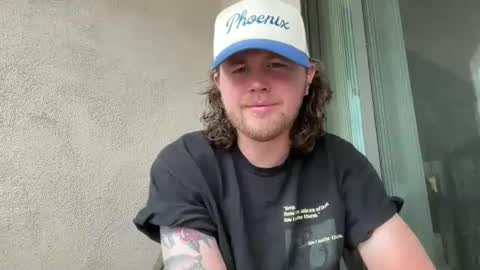 Snapshot of entreporneur chatting on October 2025 04:50:01 PM FOLLOW JOIN MY CULT online show from October 2025 04:50:01 PM