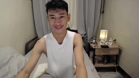 Snapshot of enzinoxx2024 chatting on October 2025 05:54:02 PM enzo online show from October 2025 05:54:02 PM