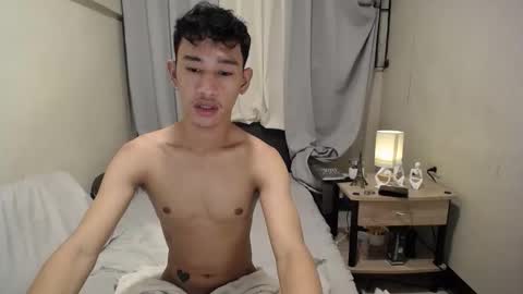 Snapshot of enzinoxx2024 chatting on October 2025 07:01:02 PM enzo online show from October 2025 07:01:02 PM