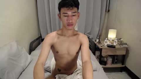 Snapshot of enzinoxx2024 chatting on October 2025 07:42:01 AM enzo online show from October 2025 07:42:01 AM