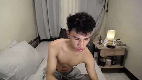 Snapshot of enzinoxx2024 chatting on October 2025 12:04:02 PM enzo online show from October 2025 12:04:02 PM