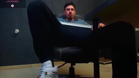 EnzoRace online show from October 2025 06:12:02 AM