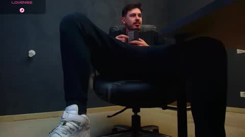 EnzoRace online show from October 2025 06:54:01 AM