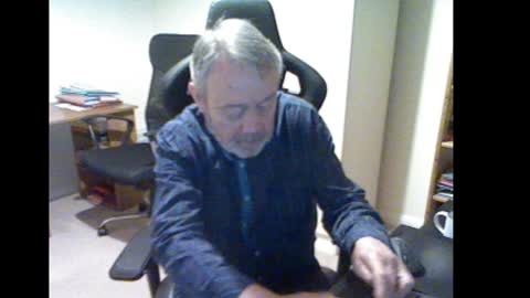 erasmus_d online show from December 2024 05:59:01 PM