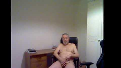 erasmus_d online show from December 2024 06:31:02 PM