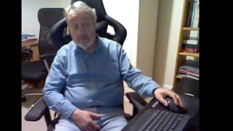 erasmus_d online show from December 2024 06:59:02 PM