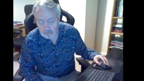 erasmus_d online show from December 2024 06:09:01 PM