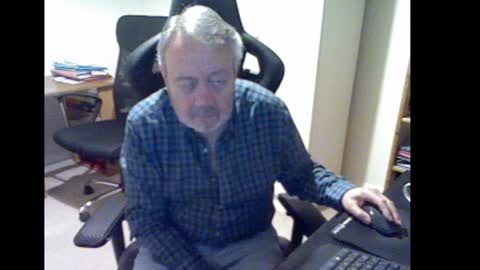 erasmus_d online show from January 2025 06:06:01 PM