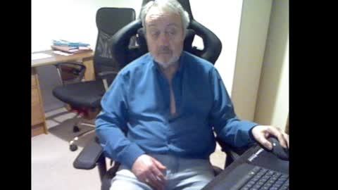 erasmus_d online show from January 2025 05:31:01 PM