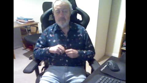 erasmus_d online show from January 2025 05:55:02 PM
