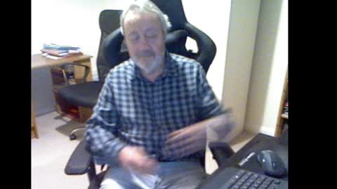 erasmus_d online show from January 2025 07:32:02 PM