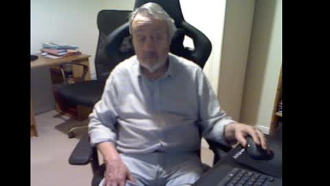 erasmus_d online show from January 2025 05:39:01 PM