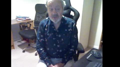 erasmus_d online show from February 2025 05:41:02 PM