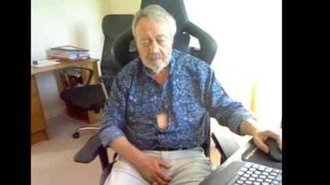 erasmus_d online show from September 2025 05:13:02 PM