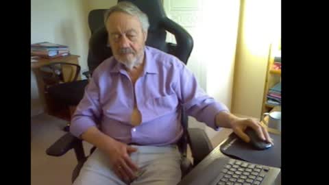 erasmus_d online show from September 2025 05:35:02 PM