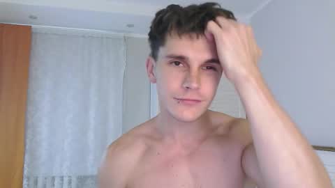 Eric Crush online show from September 2025 04:05:01 AM