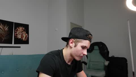    online show from October 2025 05:45:02 PM