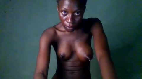 Snapshot of erica843871 chatting on October 2025 12:09:01 AM Erica online show from October 2025 12:09:01 AM