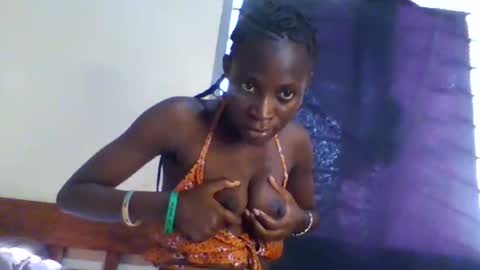 Snapshot of erica843871 chatting on October 2025 01:21:02 PM Erica online show from October 2025 01:21:02 PM