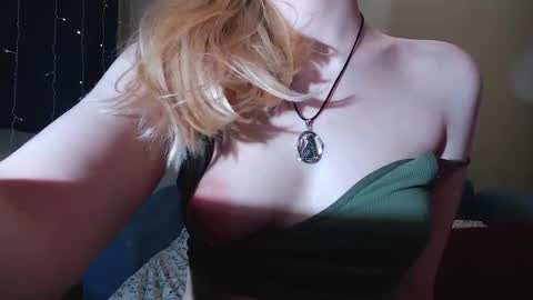 Erica online show from October 2025 10:58:02 AM