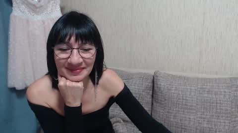 ericablack8 online show from December 2024 02:27:01 PM