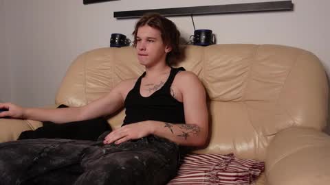 Snapshot of erick_grant chatting on December 2024 02:44:01 PM ERICK GRANT online show from December 2024 02:44:01 PM