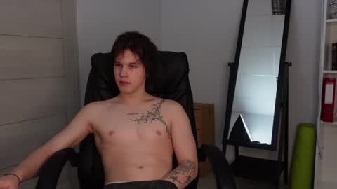 Snapshot of erick_grant chatting on February 2025 10:11:01 PM ERICK GRANT online show from February 2025 10:11:01 PM