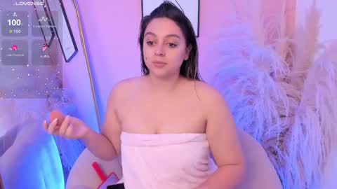 Snapshot of erika_mendez1 chatting on November 2025 08:08:01 PM Erika Mendez online show from November 2025 08:08:01 PM