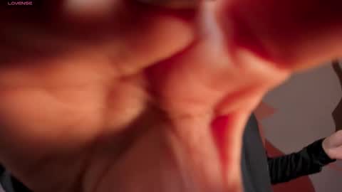 Erika Benz online show from October 2025 01:23:01 PM