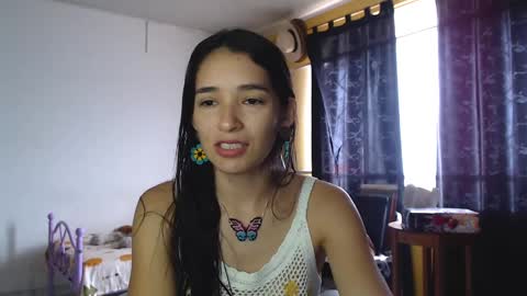 erina_1 online show from December 2024 06:23:02 PM