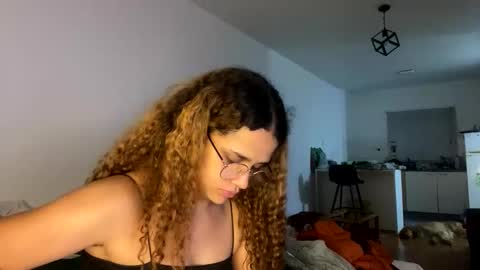 Snapshot of erixed chatting on December 2025 01:21:02 AM Gabs online show from December 2025 01:21:02 AM