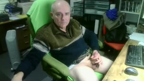 ernello online show from October 2025 08:50:01 PM