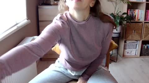 Melissa   online show from December 2024 08:44:02 AM