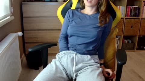 Melissa   online show from December 2024 10:59:01 PM