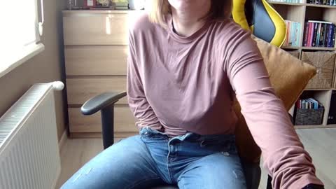 Melissa   online show from February 2025 01:22:01 PM