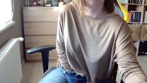 Melissa   online show from February 2025 02:18:01 PM