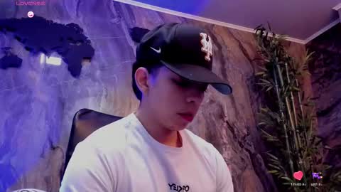 Snapshot of eryonbradley chatting on September 2025 01:00:01 PM Eryon online show from September 2025 01:00:01 PM