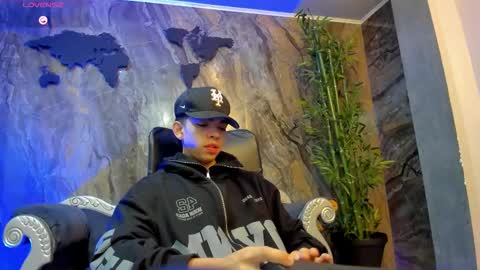 Snapshot of eryonbradley chatting on September 2025 11:10:01 AM Eryon online show from September 2025 11:10:01 AM