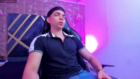 Snapshot of eryonbradley chatting on October 2025 04:38:02 PM Eryon online show from October 2025 04:38:02 PM