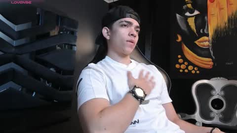 Snapshot of eryonbradley chatting on October 2025 11:22:02 AM Eryon online show from October 2025 11:22:02 AM