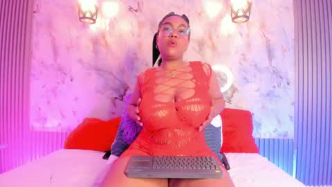 esmeralda online show from February 2025 09:24:01 AM