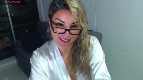 Juliana online show from December 2024 01:53:01 AM