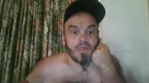 Snapshot of essensualelf chatting on September 2025 11:38:02 PM Essensual Elf online show from September 2025 11:38:02 PM